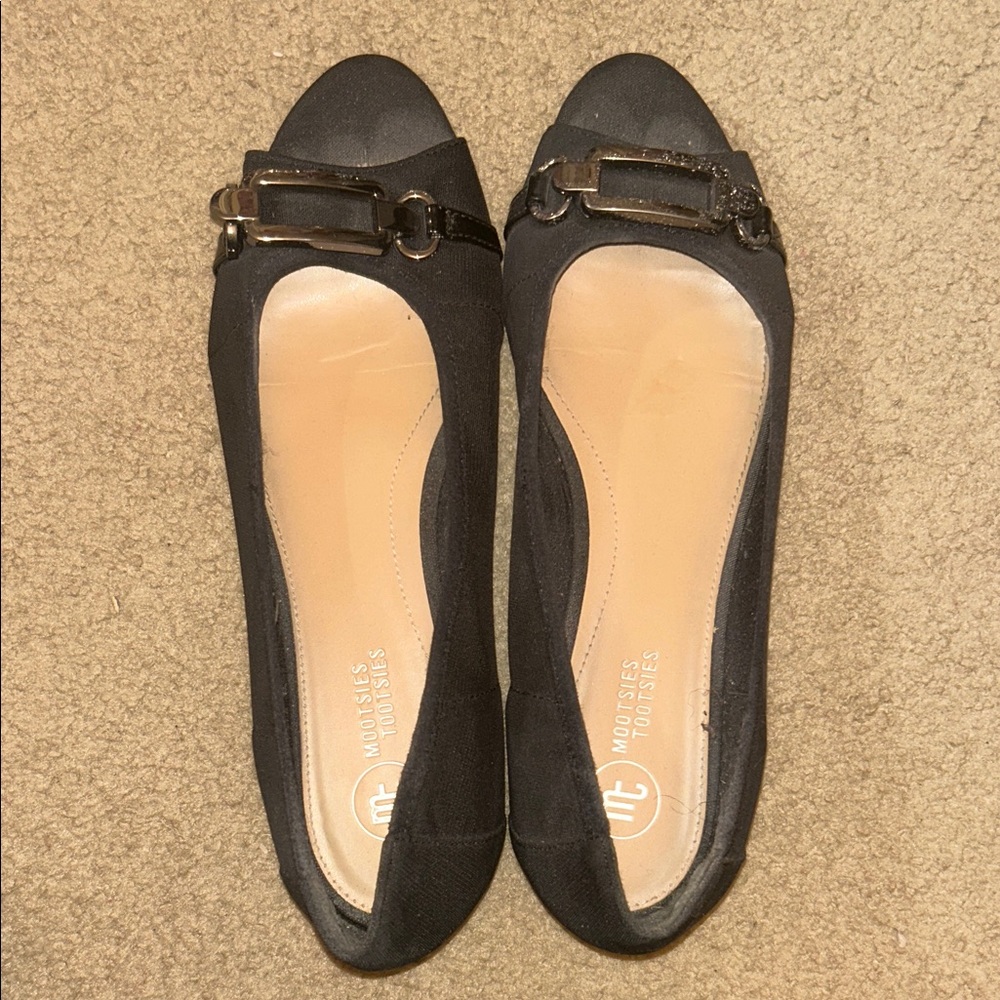 Mootsies Tootsies Black Loafers with Buckle